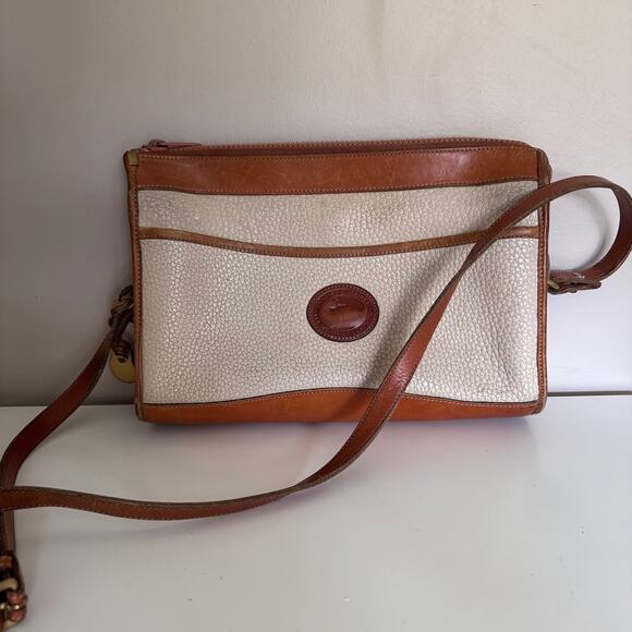 Dooney & Bourke All Weather Leather Vintage Crossbody Bag Cream Tan Leather - Picture 1 of 16